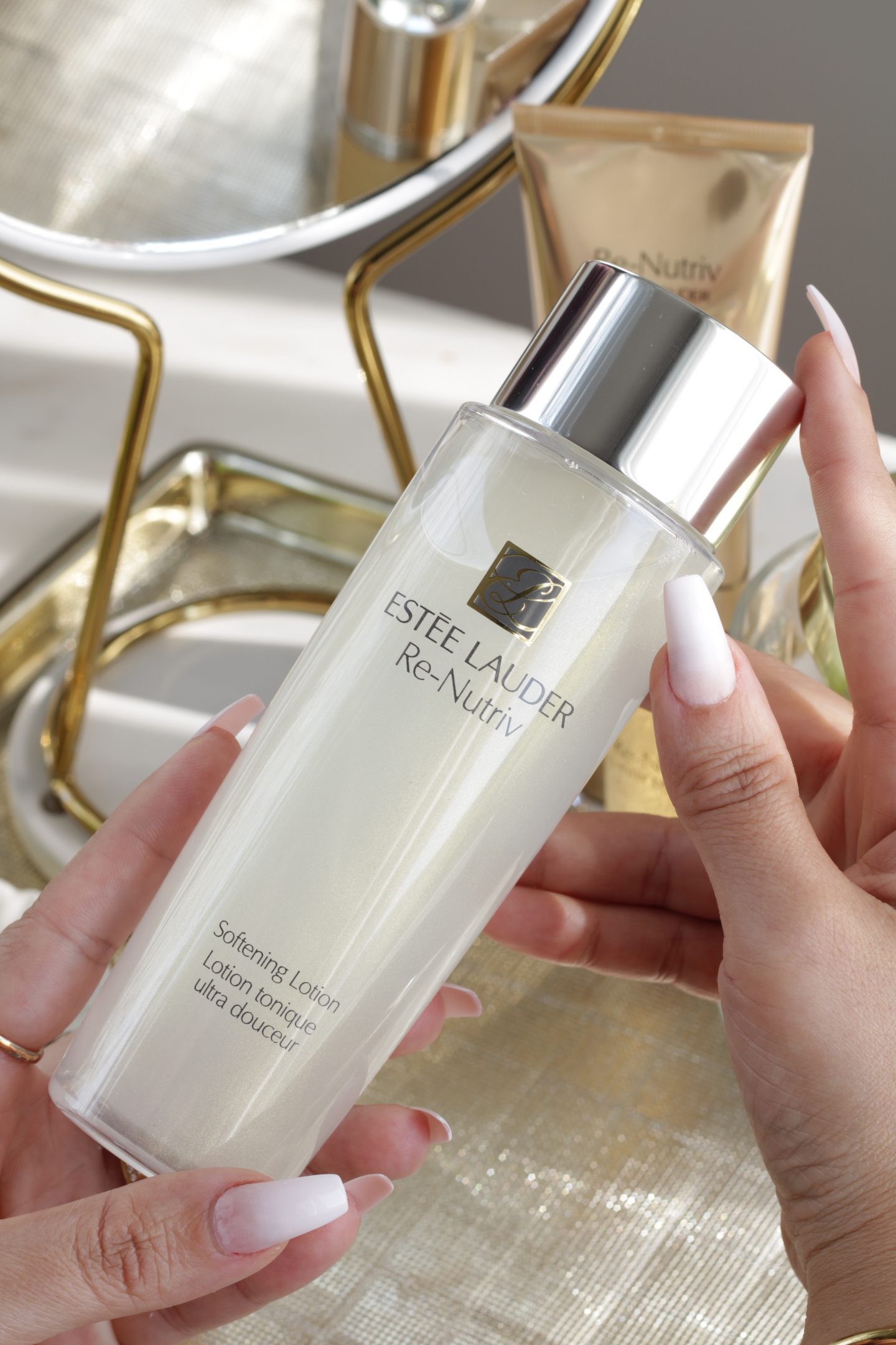 Estee Lauder | Re-Nutriv Collection – Million Idole